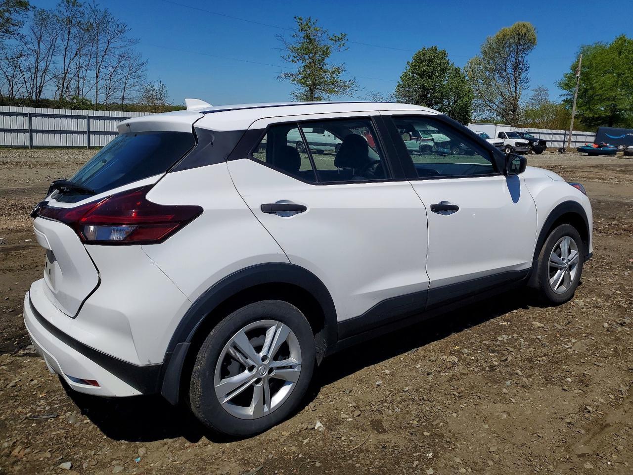 2024 NISSAN KICKS