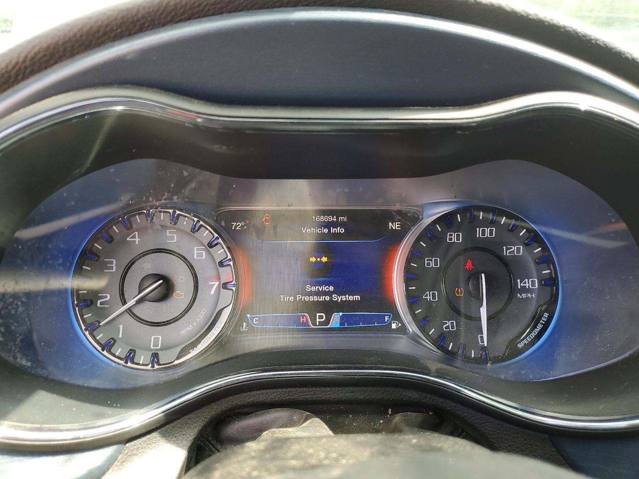 2015 CHRYSLER 200