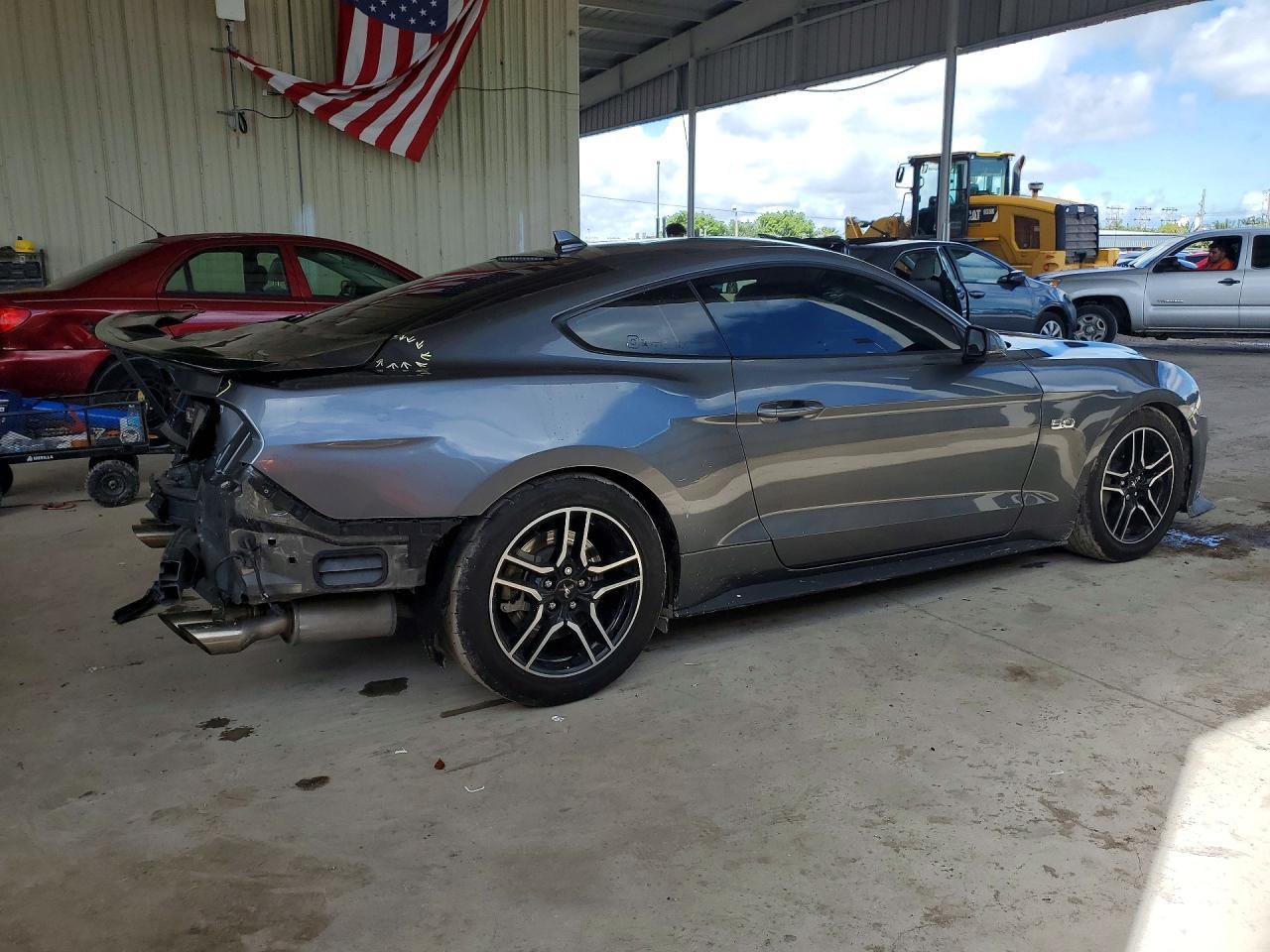 2022 FORD MUSTANG
