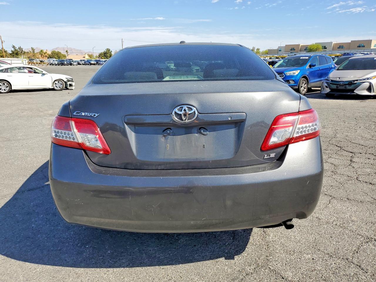 2011 TOYOTA CAMRY