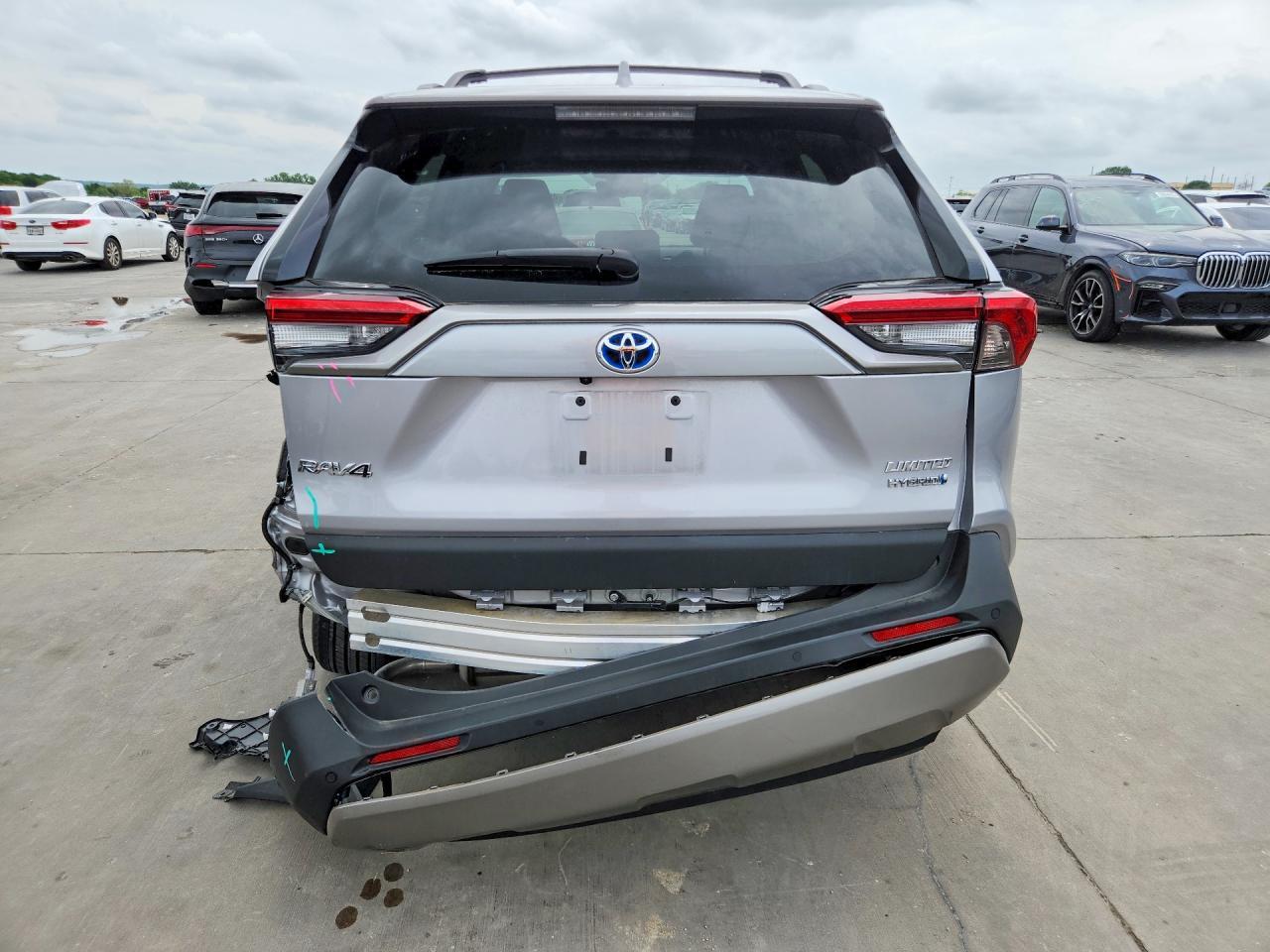 2024 TOYOTA RAV4