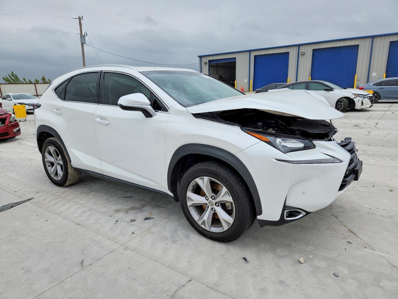 2017 LEXUS NX 200T