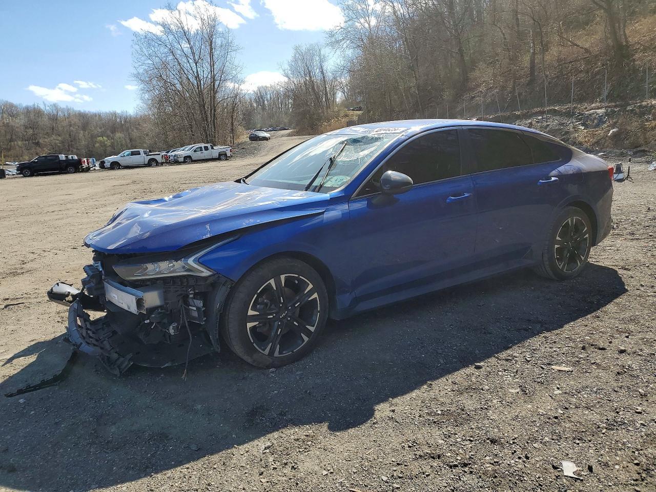 2022 KIA K5