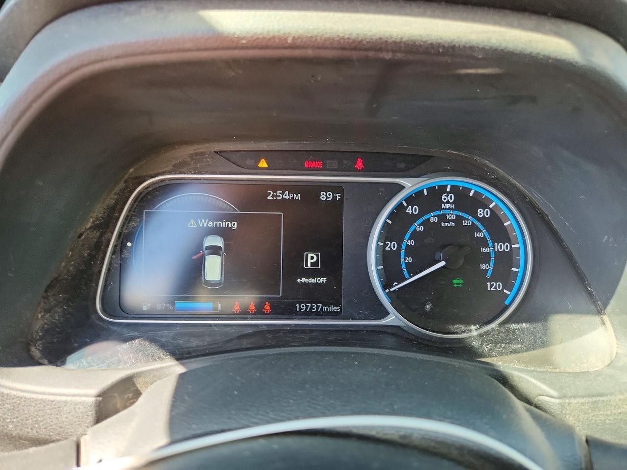 2025 NISSAN LEAF