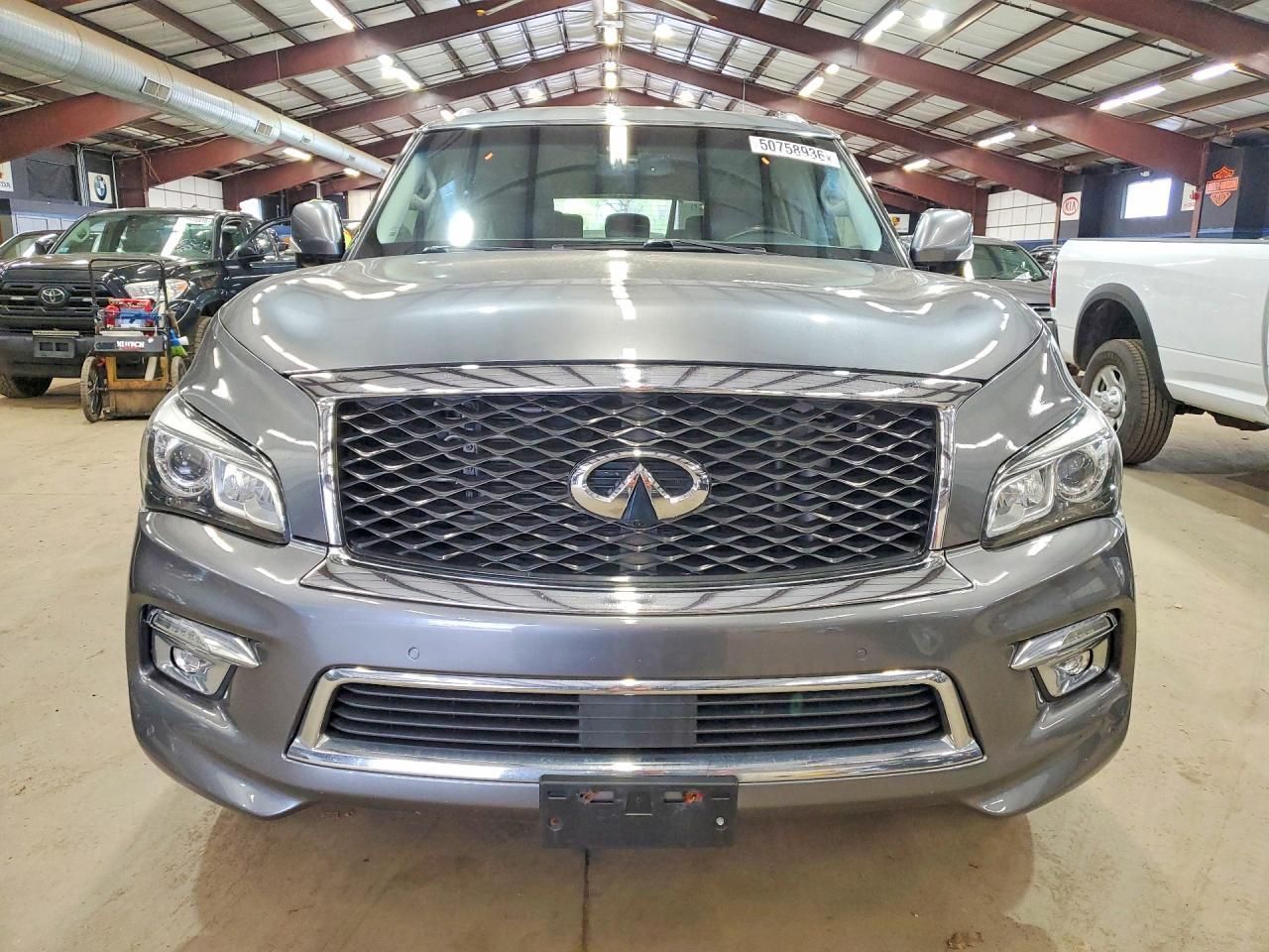 2016 INFINITI QX80