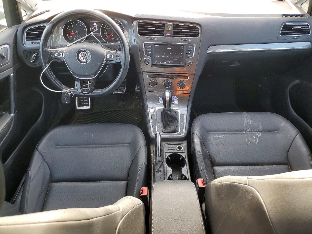 2017 VOLKSWAGEN Golf Alltrack