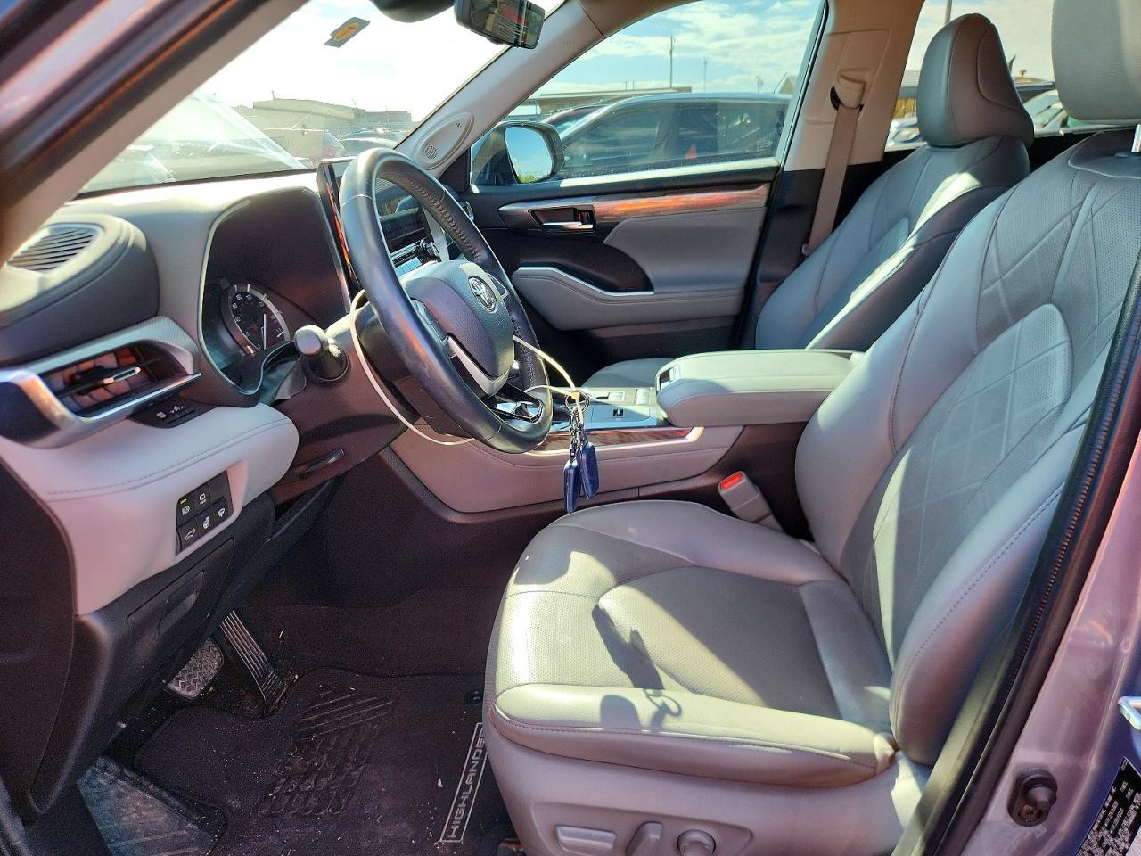 2022 TOYOTA HIGHLANDER