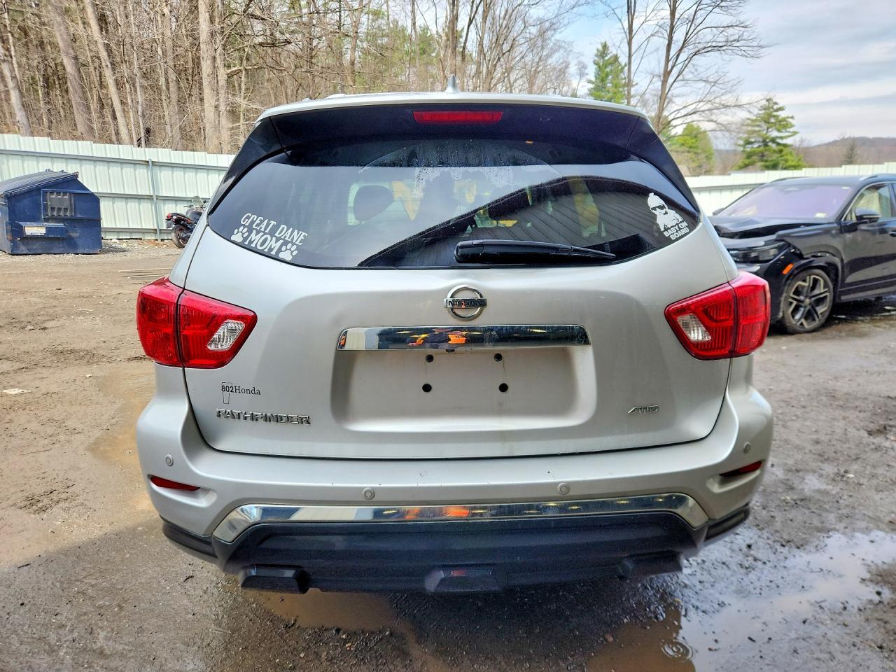 2019 NISSAN PATHFINDER