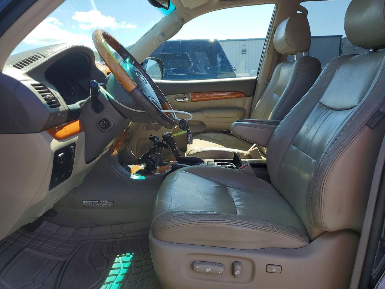 2004 LEXUS Gx 470