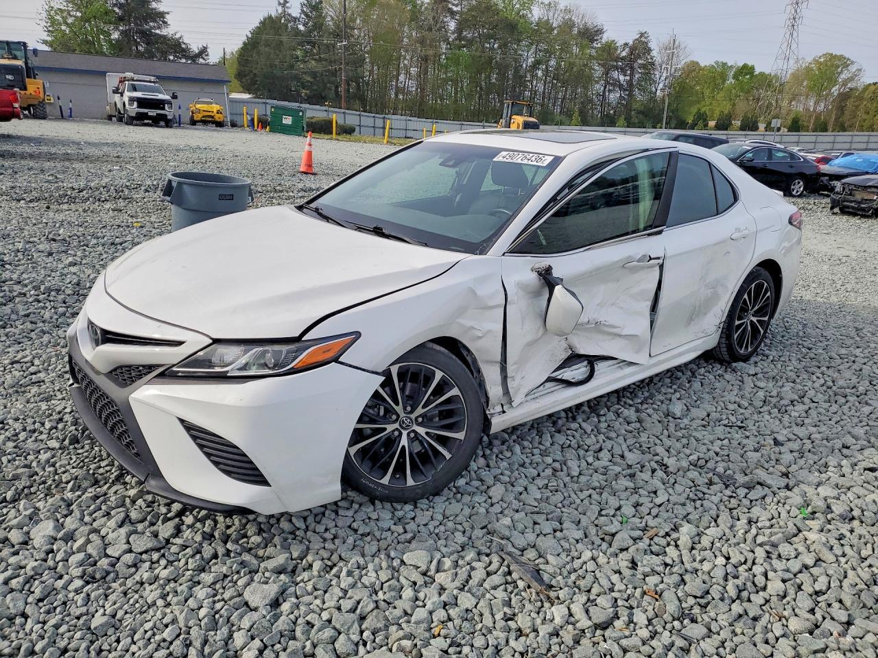 2018 TOYOTA CAMRY