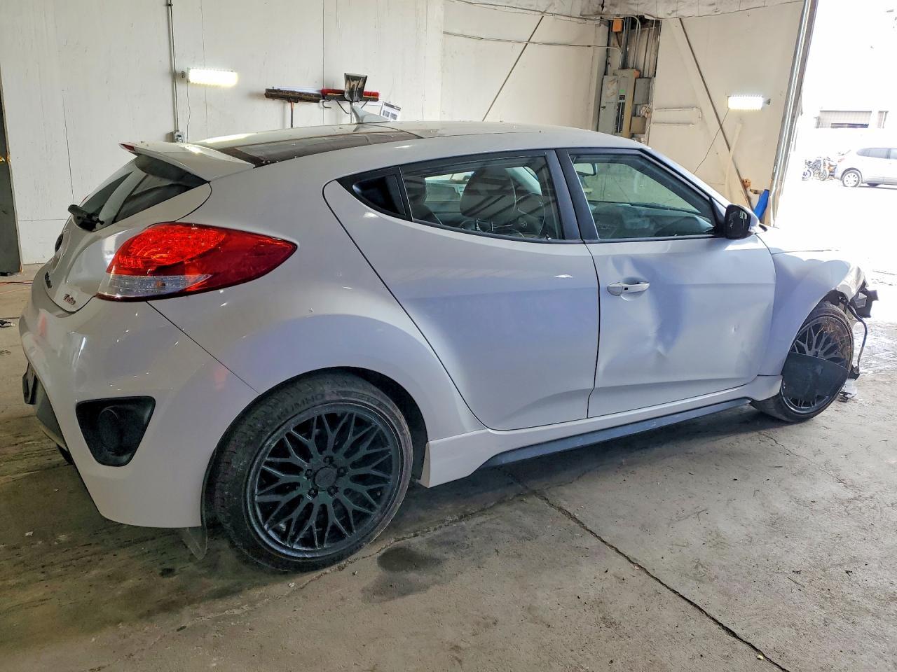 2015 HYUNDAI VELOSTER