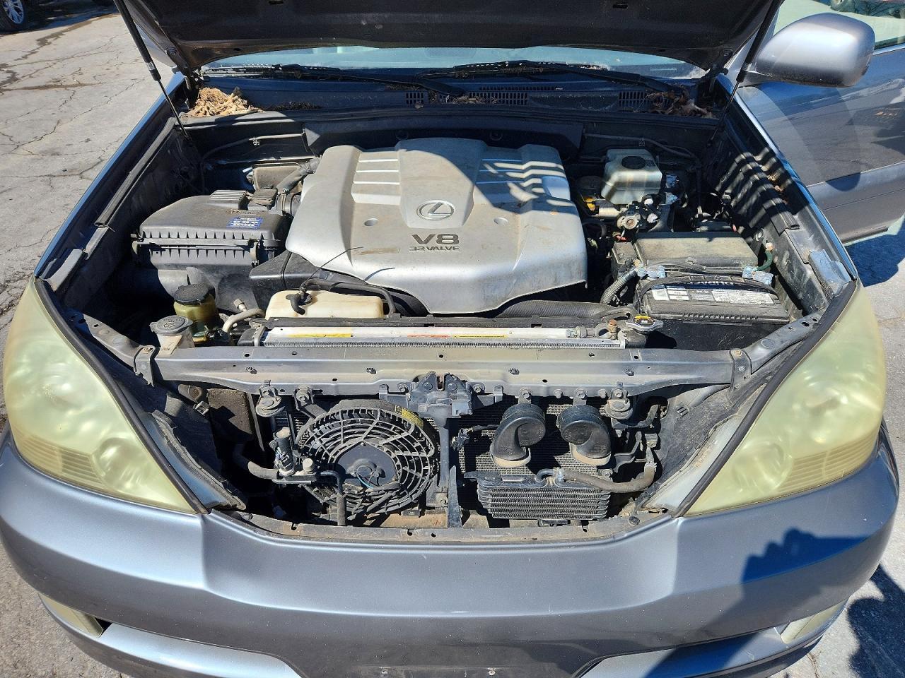 2004 LEXUS Gx 470