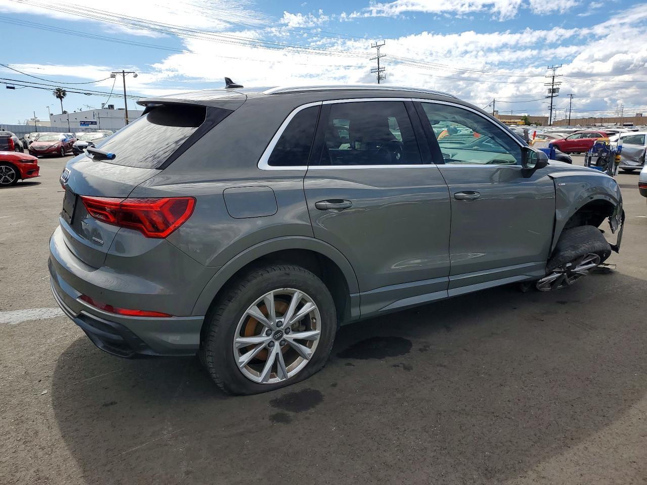 2022 AUDI Q3