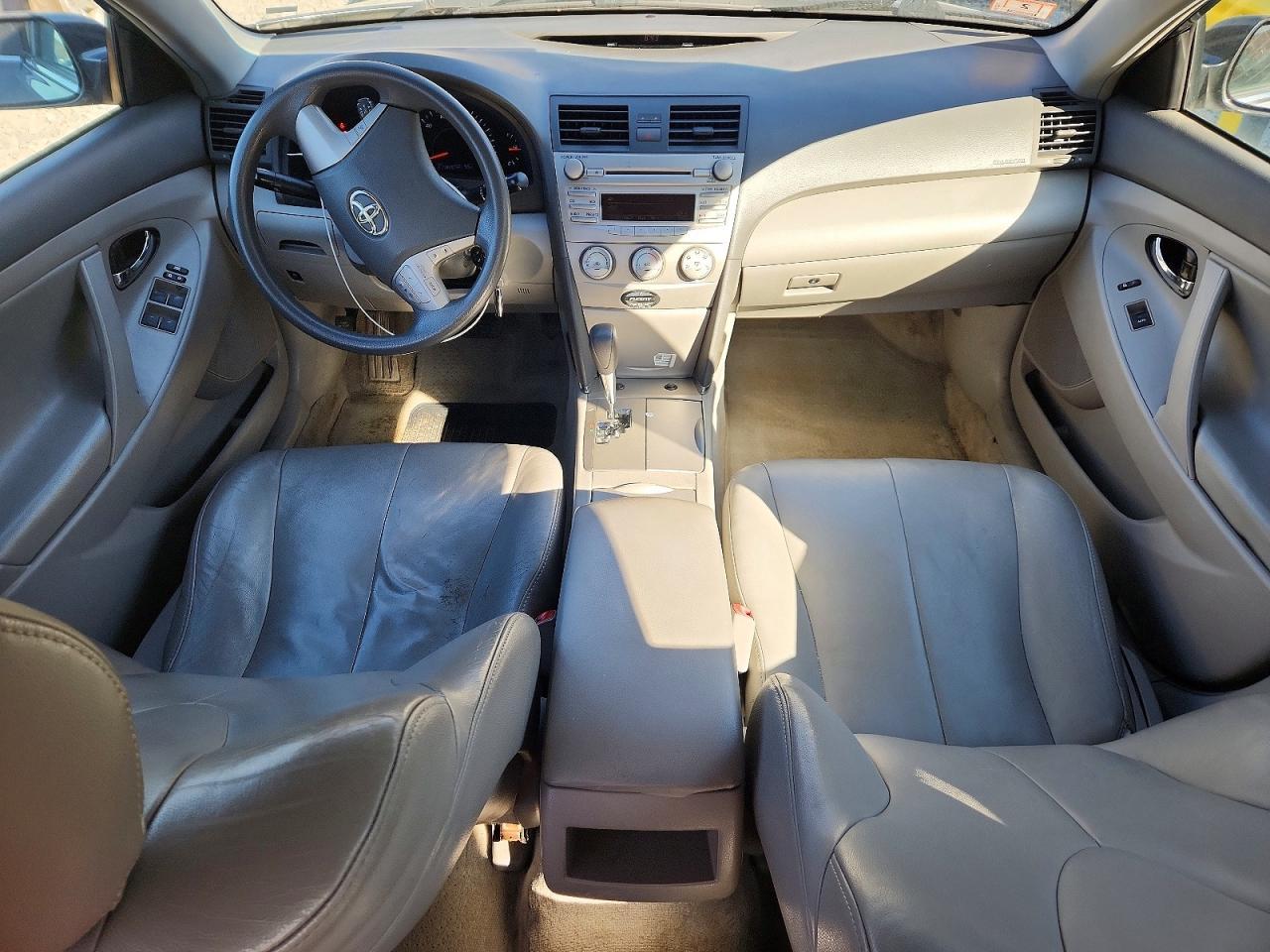 2011 TOYOTA CAMRY
