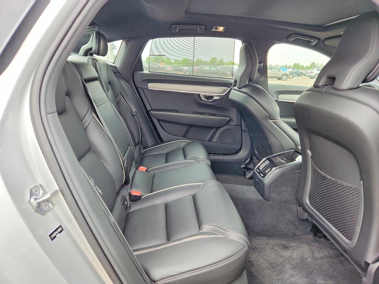 2020 VOLVO S90