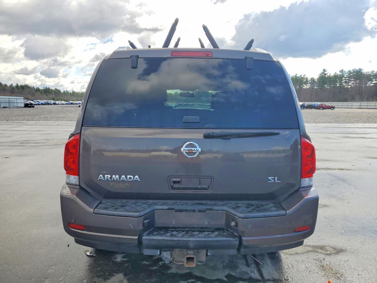 2013 NISSAN Armada