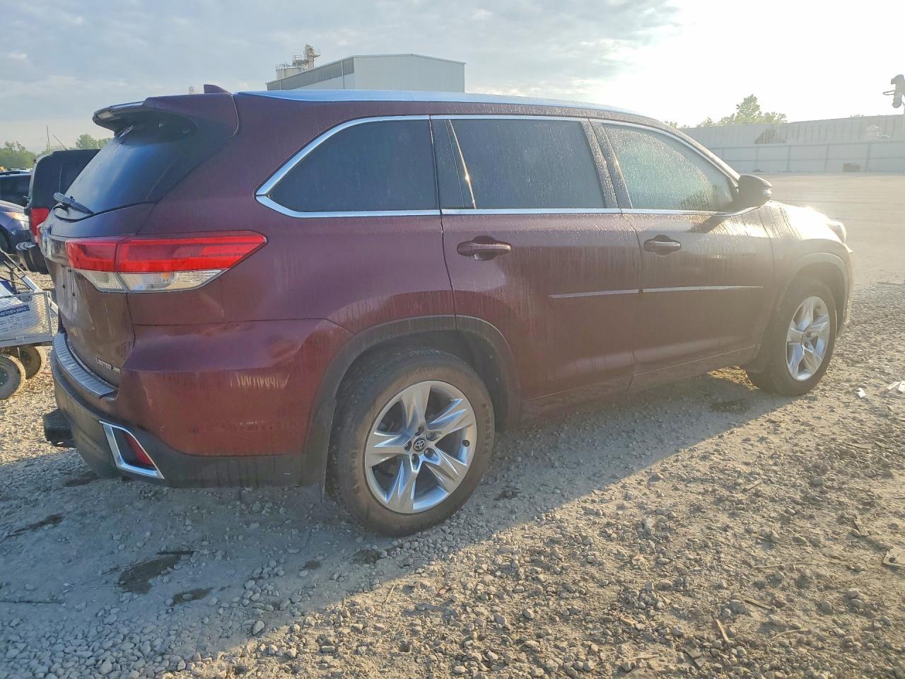 2018 TOYOTA HIGHLANDER
