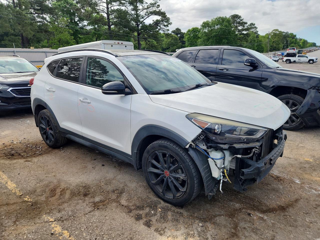 2017 HYUNDAI TUCSON