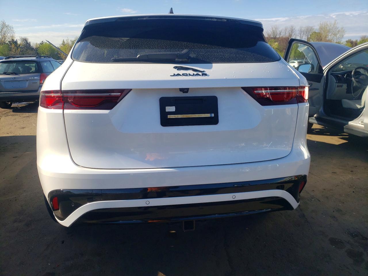 2025 JAGUAR F-Pace