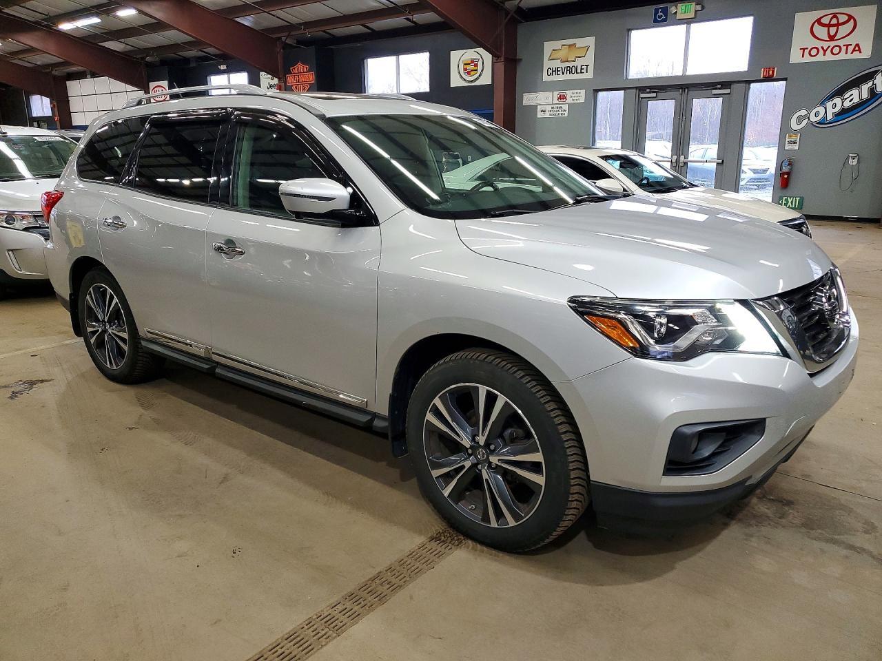 2017 NISSAN PATHFINDER