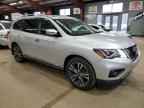 2017 NISSAN PATHFINDER