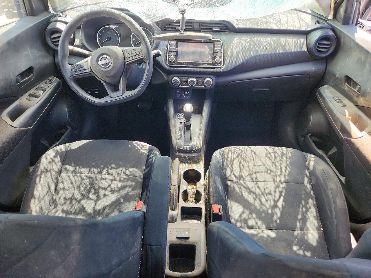 2024 NISSAN KICKS
