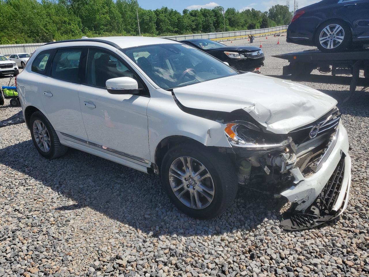 2015 VOLVO XC60