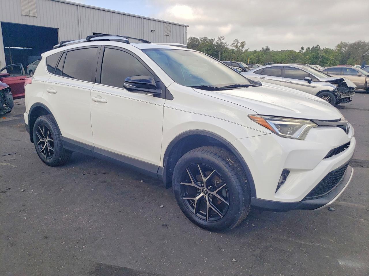 2016 TOYOTA RAV4