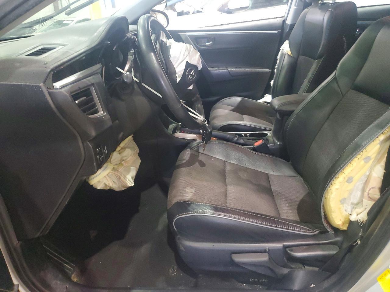 2016 TOYOTA COROLLA