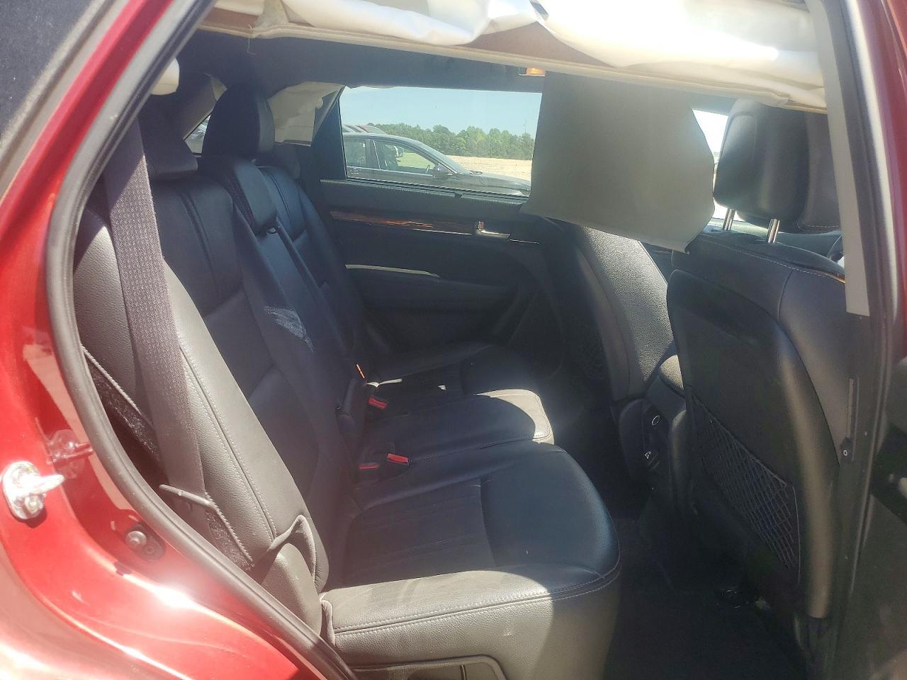 2014 KIA SORENTO