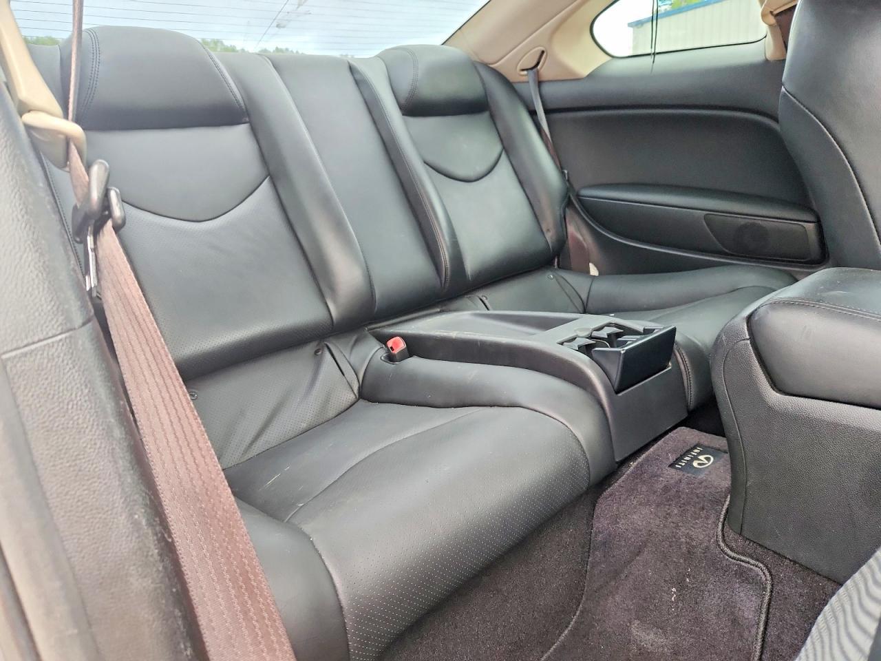 2013 INFINITI G37