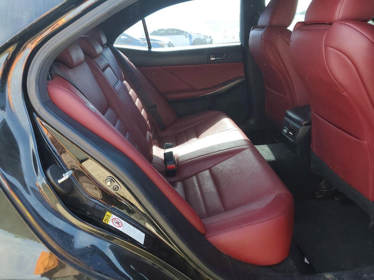 2016 LEXUS IS 200t