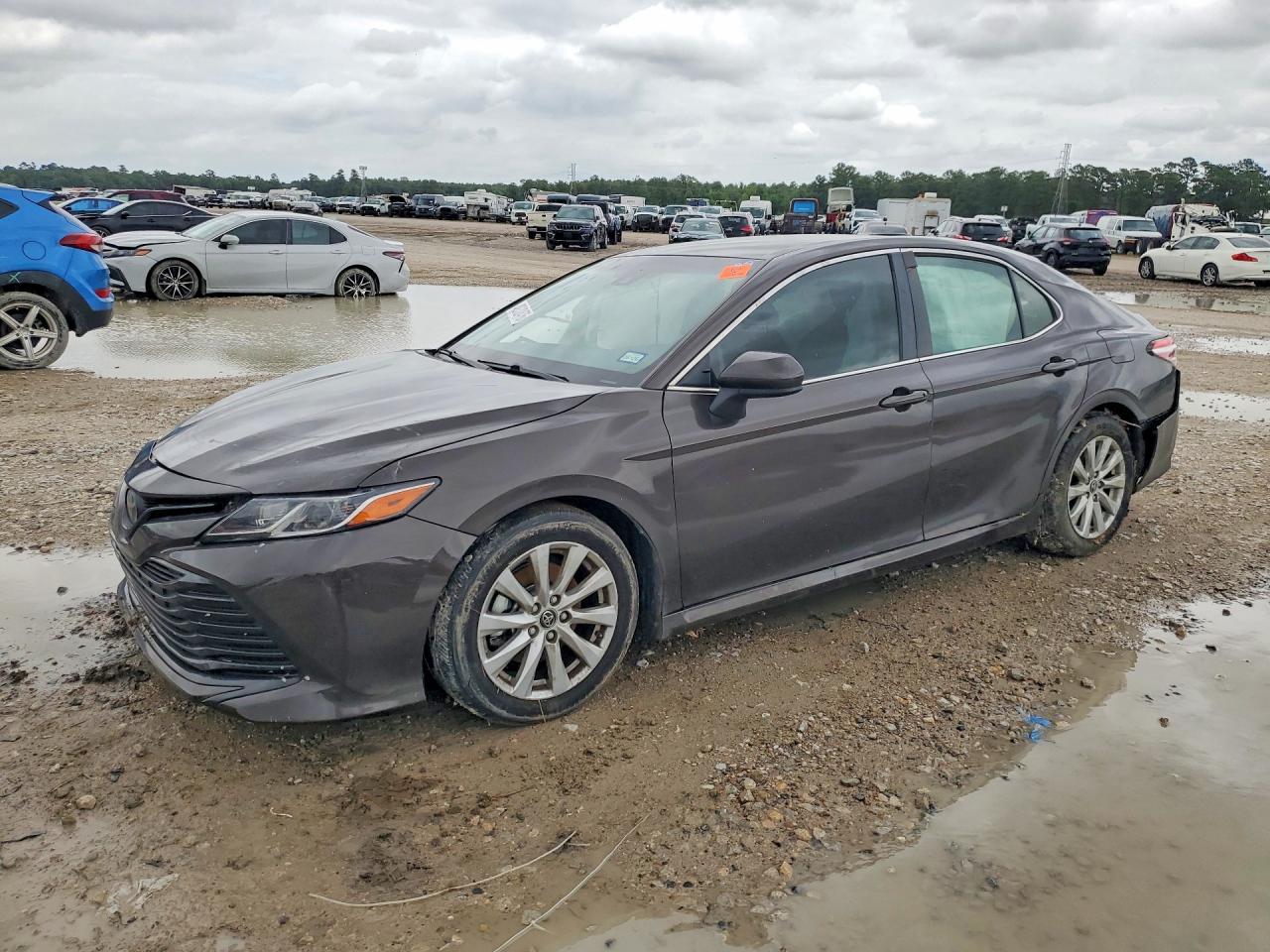 2018 TOYOTA CAMRY