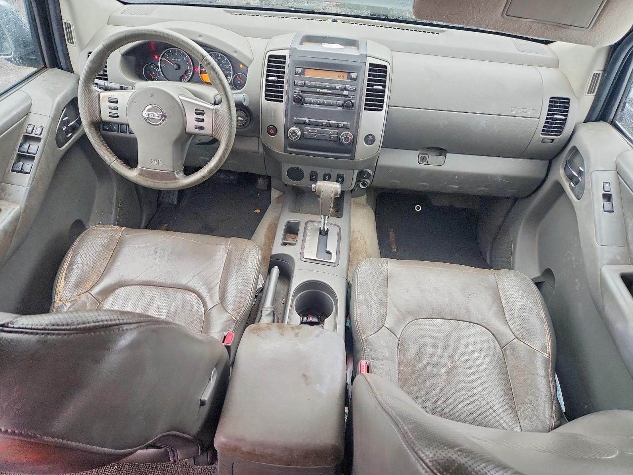 2012 NISSAN Frontier