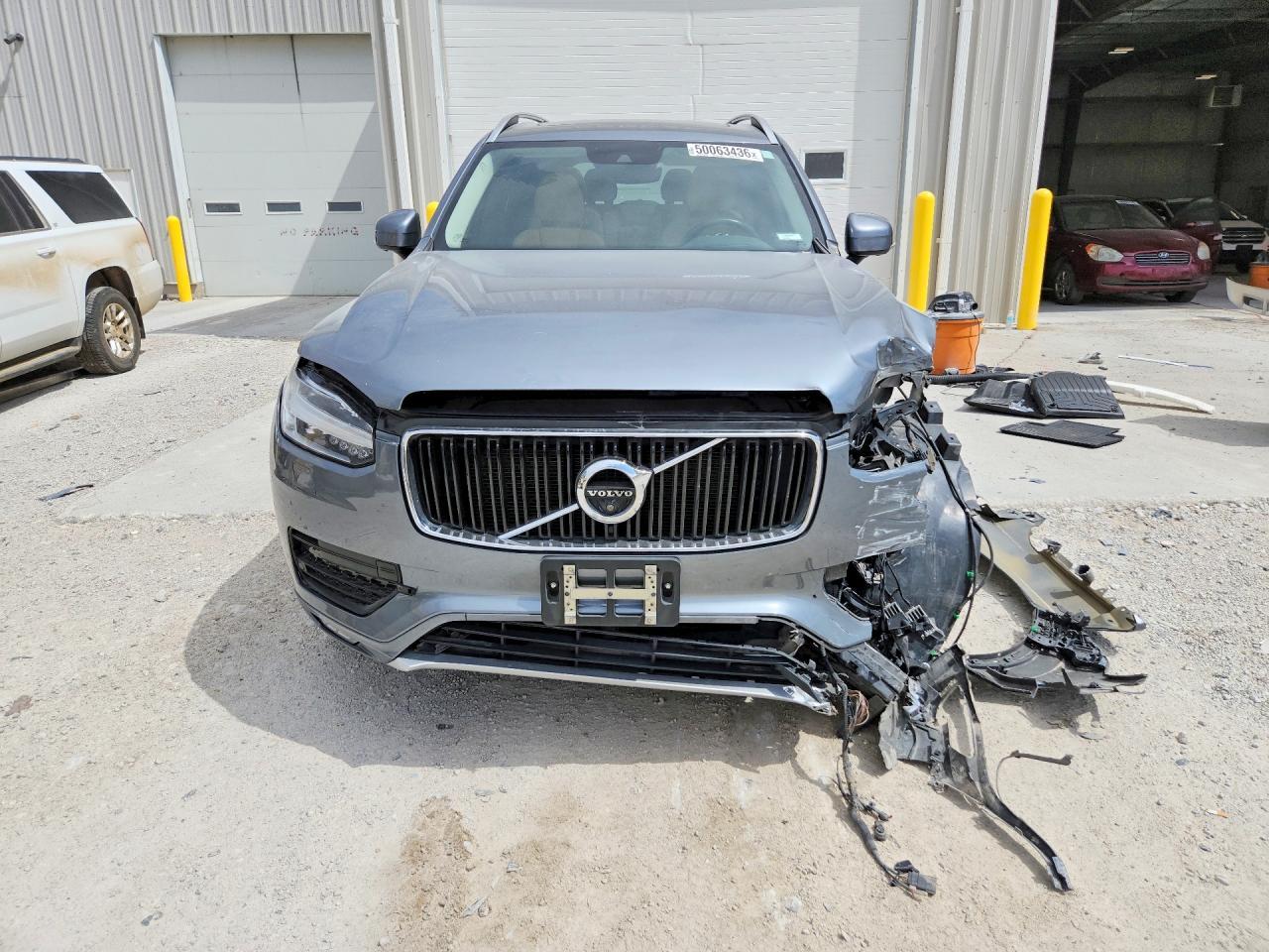 2016 VOLVO XC90