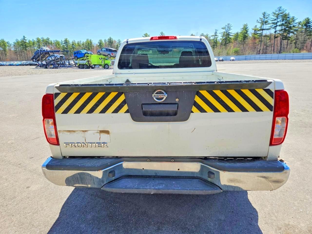2016 NISSAN Frontier