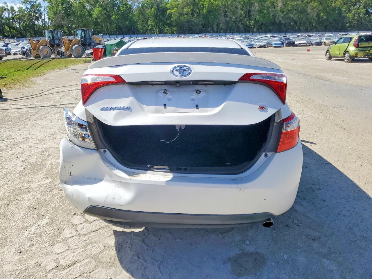 2015 TOYOTA COROLLA