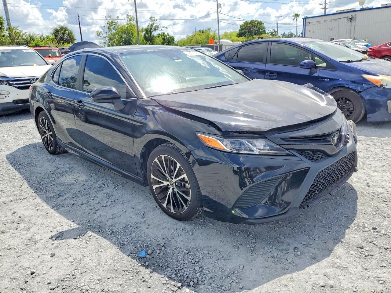 2020 TOYOTA CAMRY