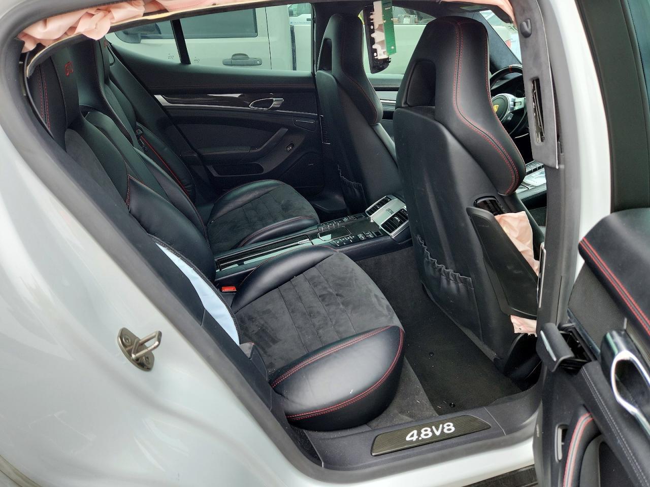 2016 PORSCHE Panamera