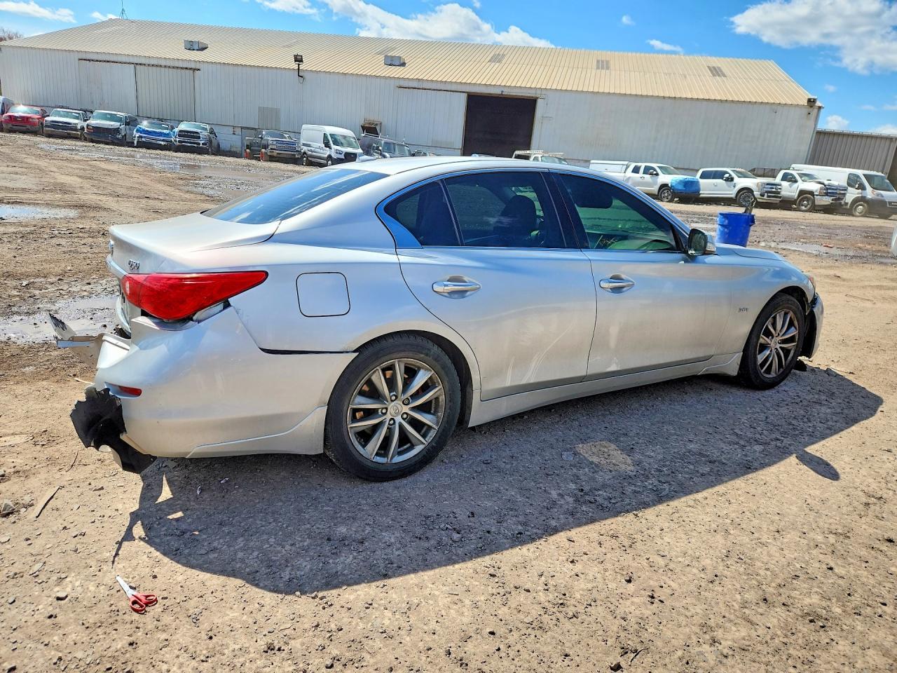 2016 INFINITI Q50