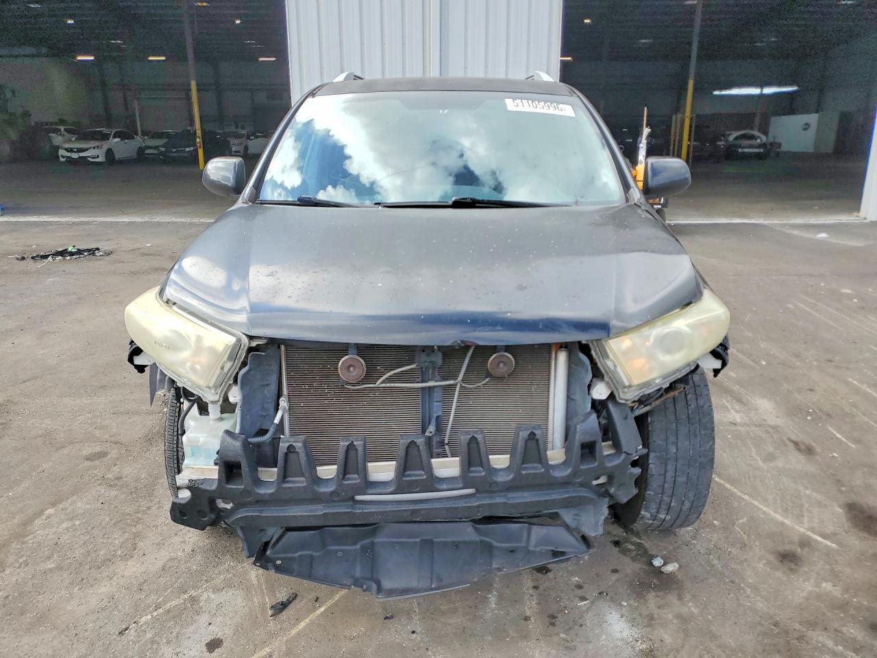 2013 TOYOTA HIGHLANDER