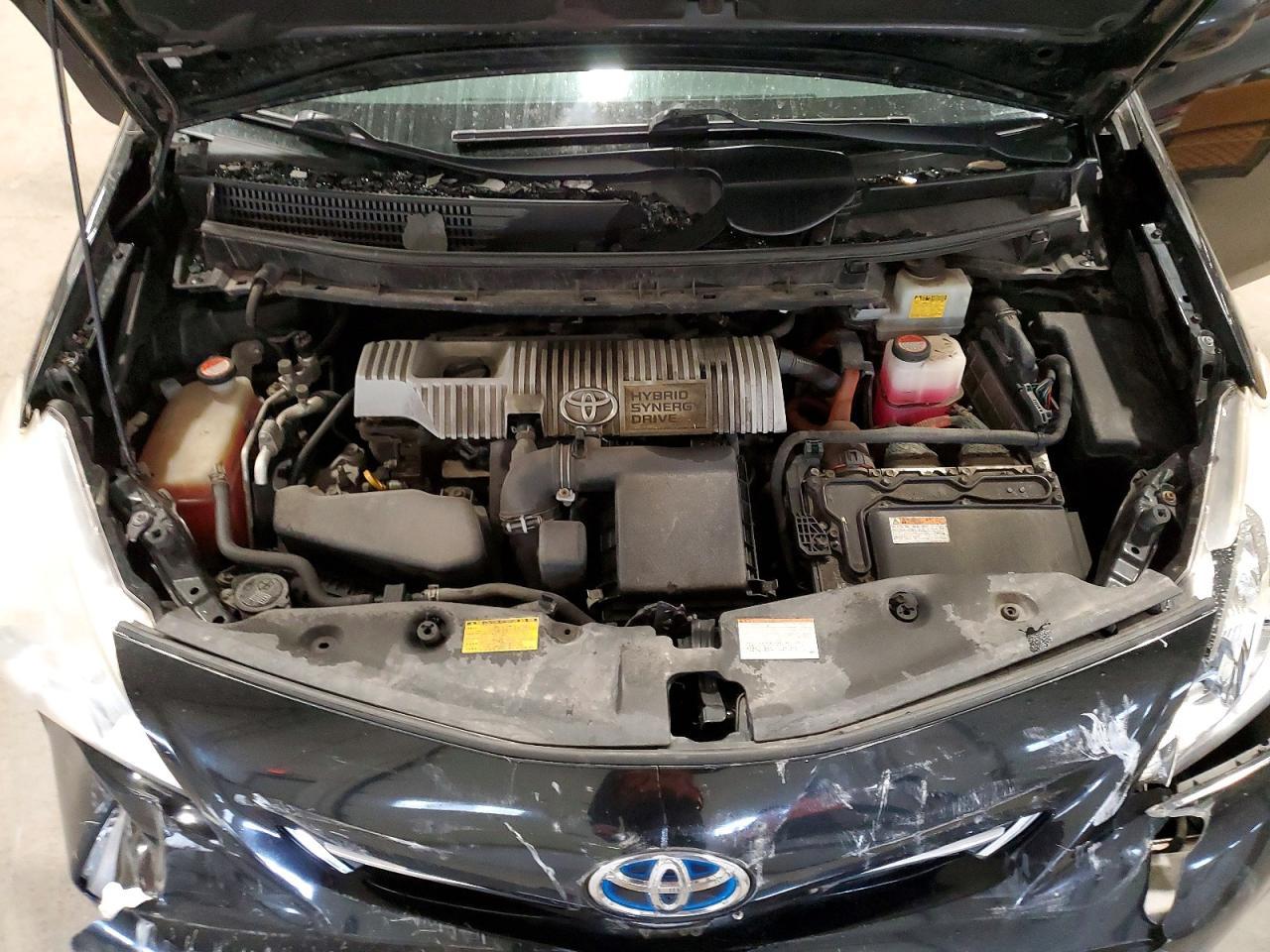 2014 TOYOTA PRIUS V