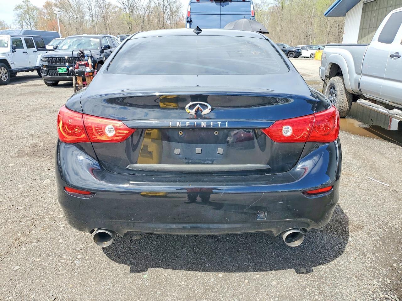 2016 INFINITI Q50