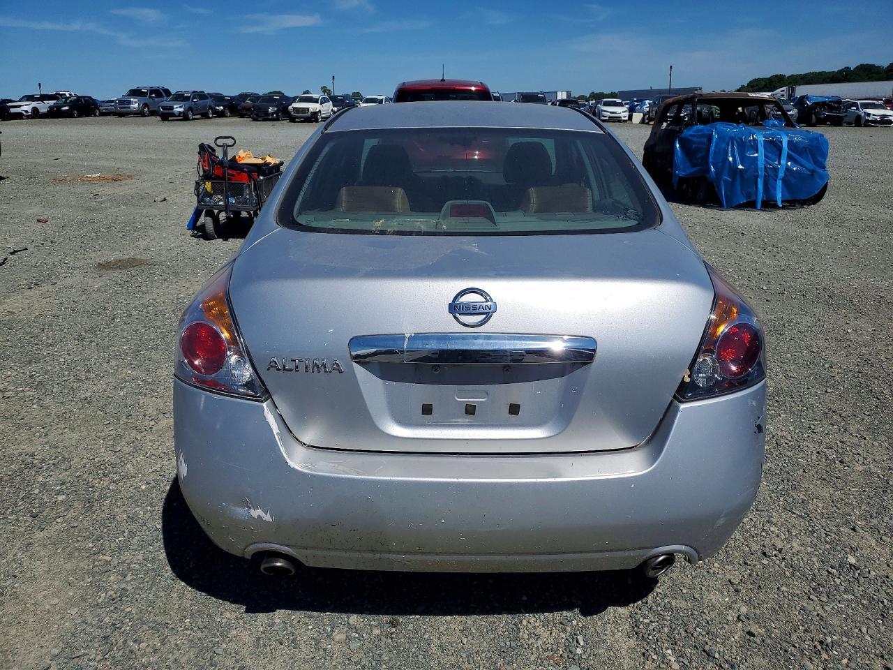 2010 NISSAN ALTIMA