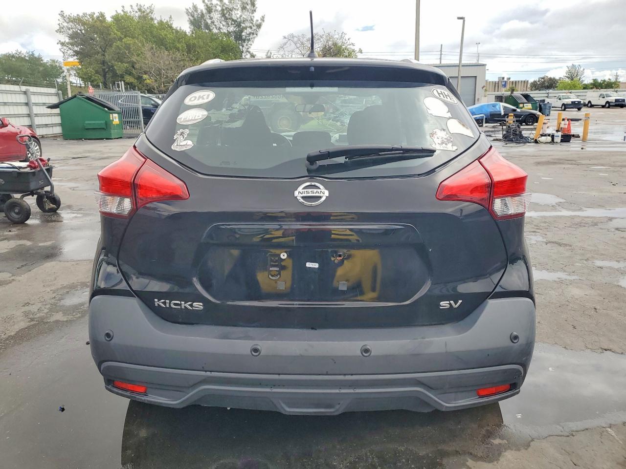 2020 NISSAN KICKS