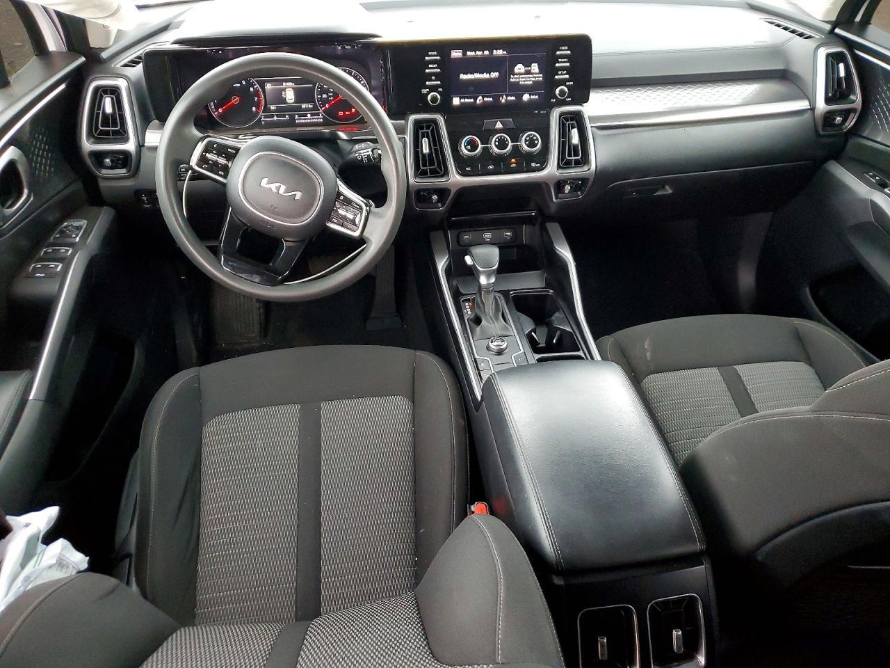 2023 KIA SORENTO