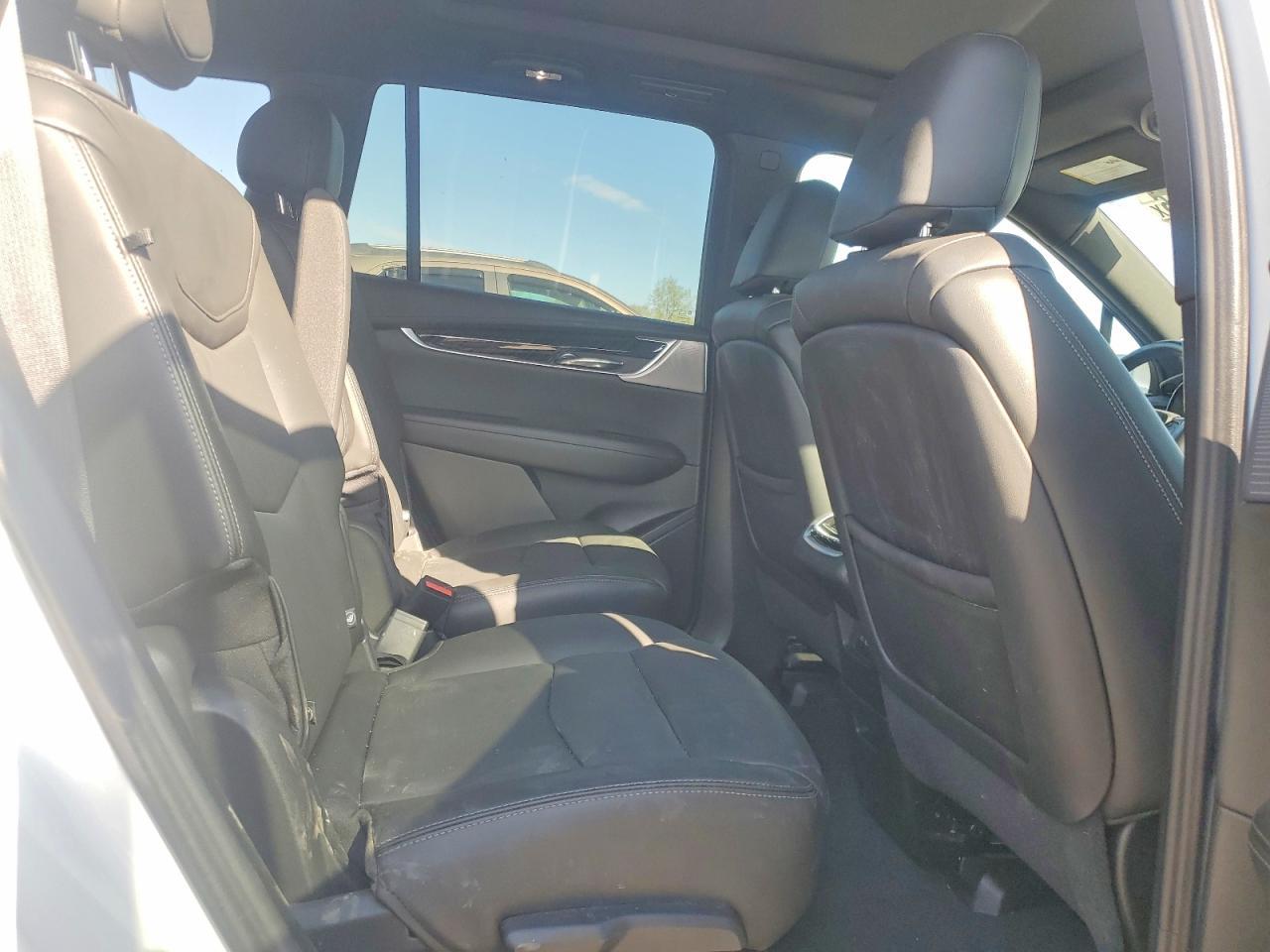 2024 CADILLAC XT6
