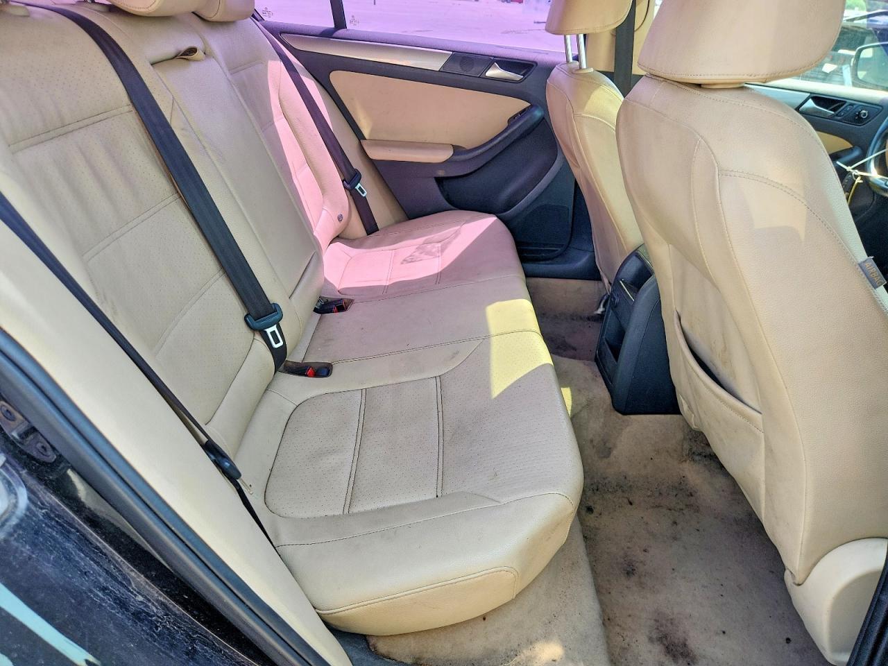 2016 VOLKSWAGEN JETTA