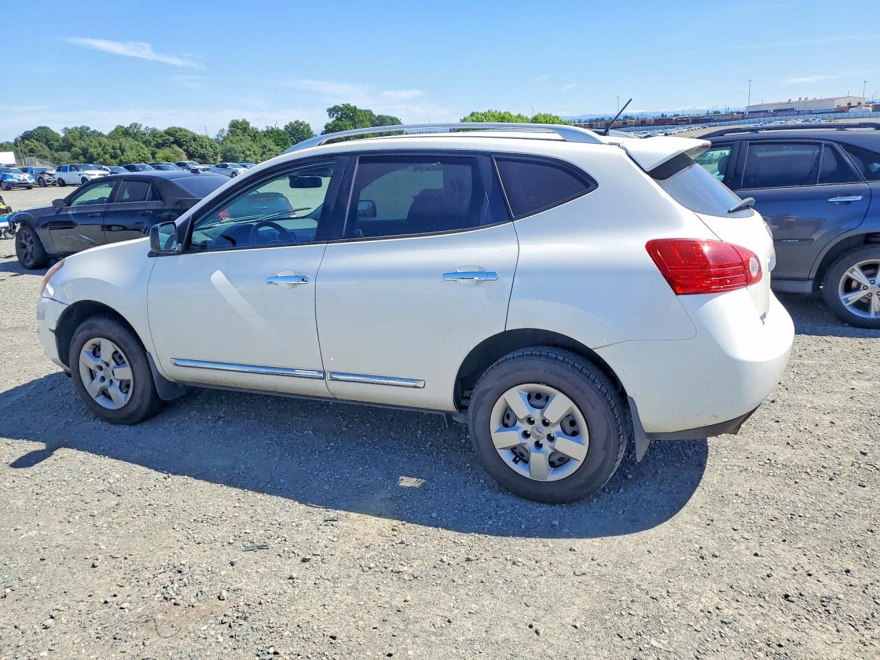 2014 NISSAN ROGUE