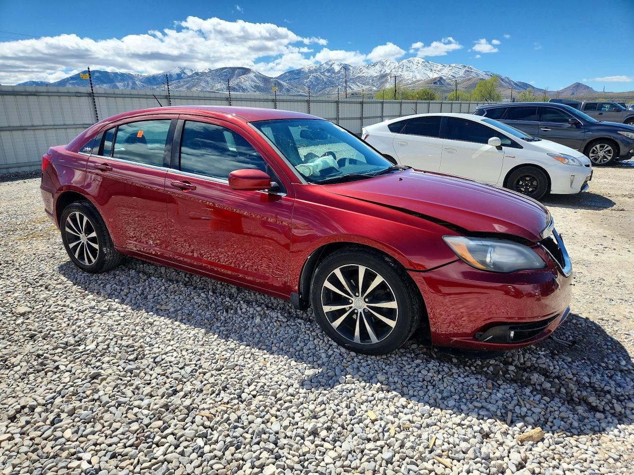 2013 CHRYSLER 200
